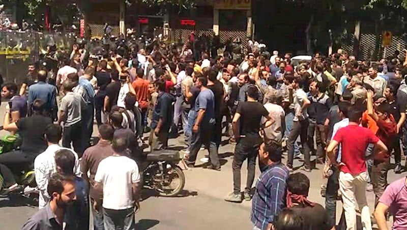 Iran Protests in Isfahan Continues