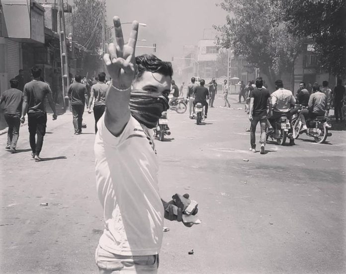 Iran: Third uninterrupted day of protests in different Iranian cities Iran: Third uninterrupted day of protests in different Iranian cities