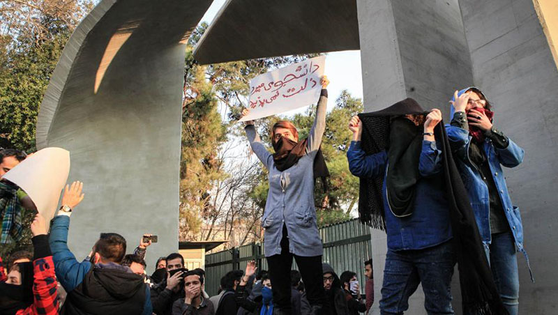 Tensions Growing Between Female Activists and Sexist Iranian Institutions