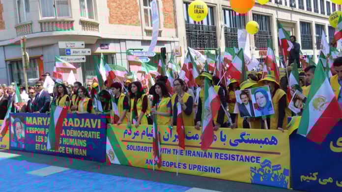 Iran Protesters Aim to Show That There Is an Alternative to Regime Iran Protesters Aim to Show That There Is an Alternative to Regime