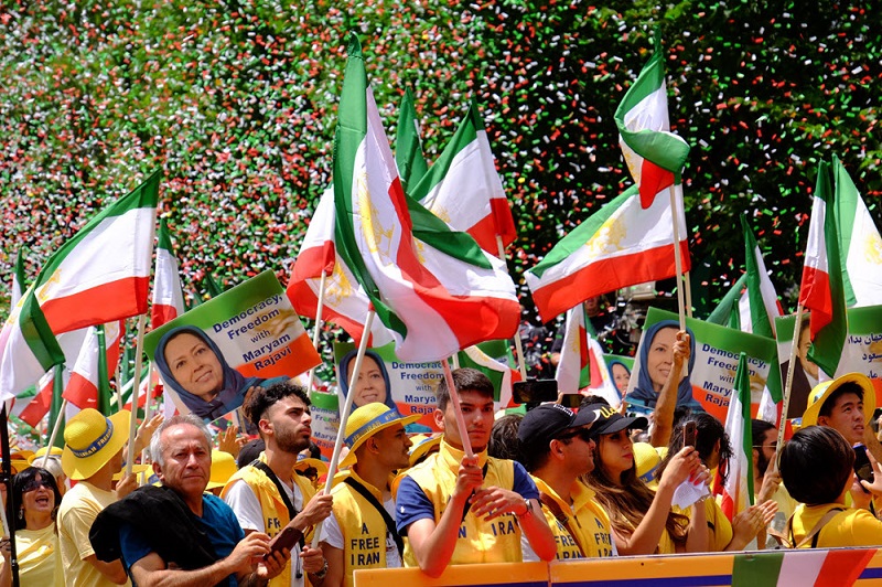 Iranian people in exile - in support of the MEK/PMOI