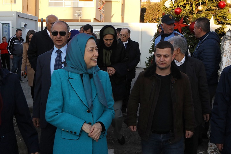 Maryam Rajavi: "It is possible to build a new world based on emancipation, unity, and freedom. The resistance units and rebellious youths in Iran have risen up to achieve this goal."