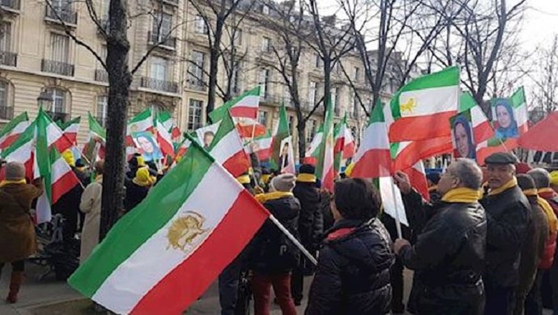 Iranians who support regime change and PMOI-MEK supporters rallying in Paris