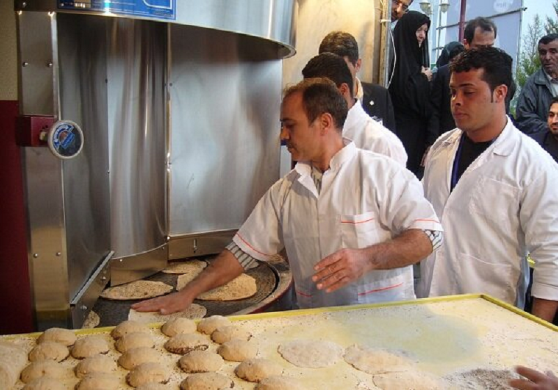 Iran’s regime raises prices of bread instead of offering the people supportive packages in the coronavirus era