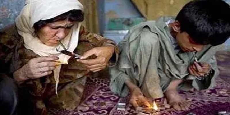 Addiction in Iran, organized by the regime