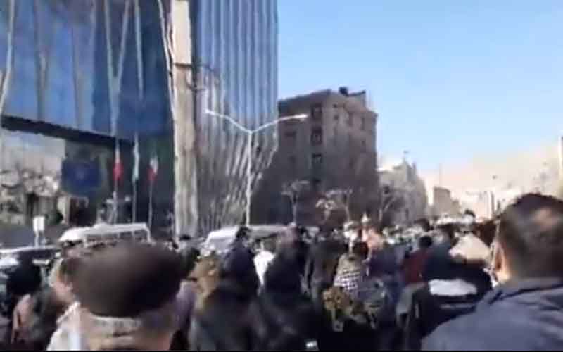 Rally of Tehran Bourse Stockholders 