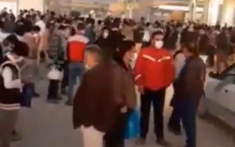 Strike of Workers—Iranians continue protests on February 15