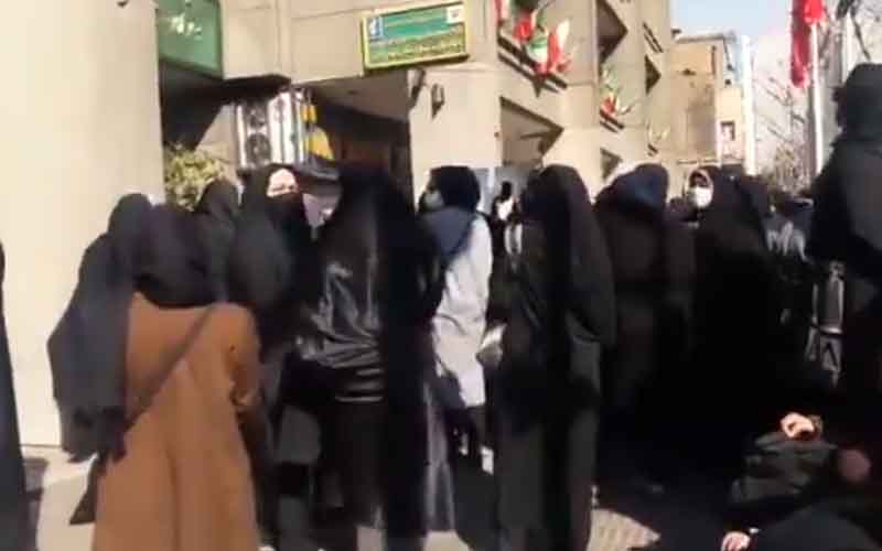 Rally of Contract Teachers—Iranians continue protests on March 2 and 3