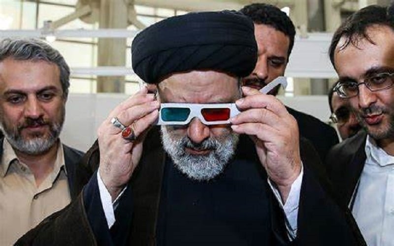 Iran's state-run daily Eghtesad News to Raisi: 'Mr. Raisi. Iran's middle class is disappearing. Stop exaggerating. People cannot afford a living.'