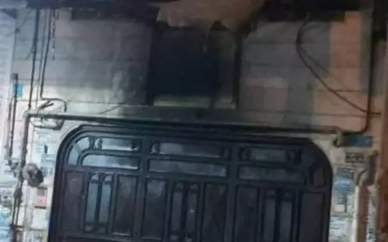 Iranian Resistance Units in response to the criminal expression of one of the Iranian regime’s infamous and murderer clerics set his office on fire.