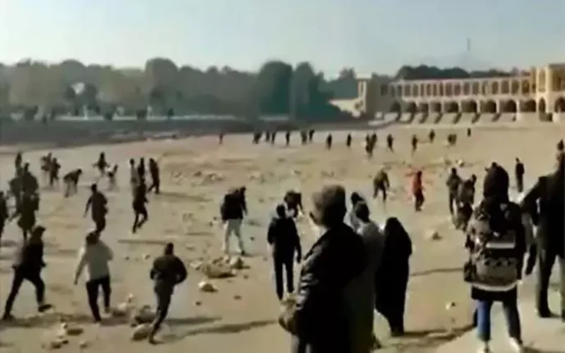 Isfahan’s recent protests started with the demands of the farmers for their water rights, and soon other people joined them, and the protests transformed into the people’s demand for the regime’s fall.