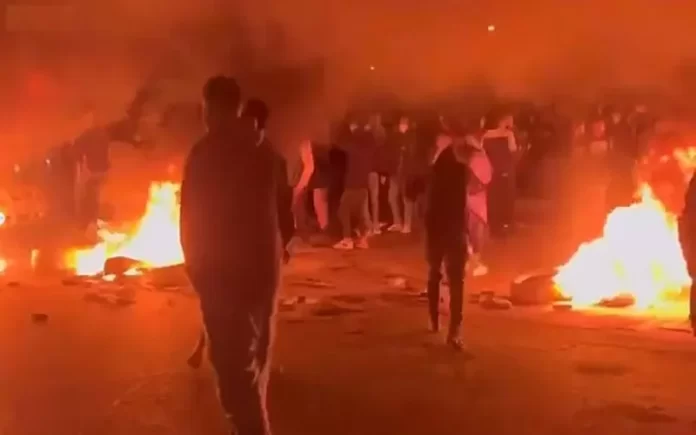 Citizens take to the streets for the second stormy day, marking over 1,500 martyrs of November 2019 protests and resisting regime forces.