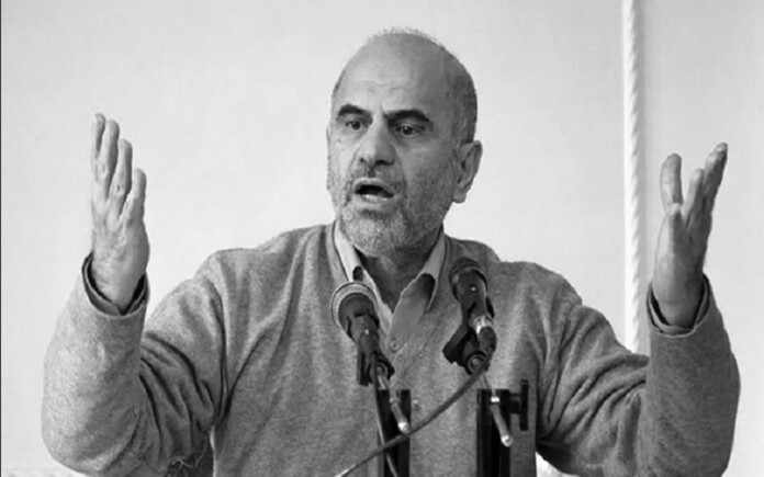 Iranian economist Farshad Momeni criticizes destructive dam construction policies