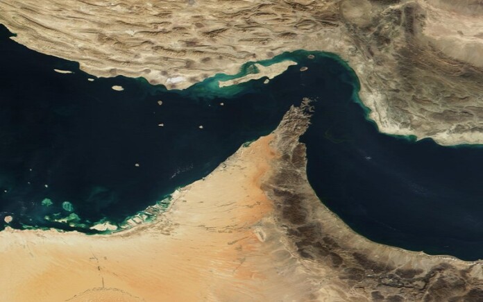 U.S. Intelligence Reveals Iran Prepared to Mine Strait of Hormuz