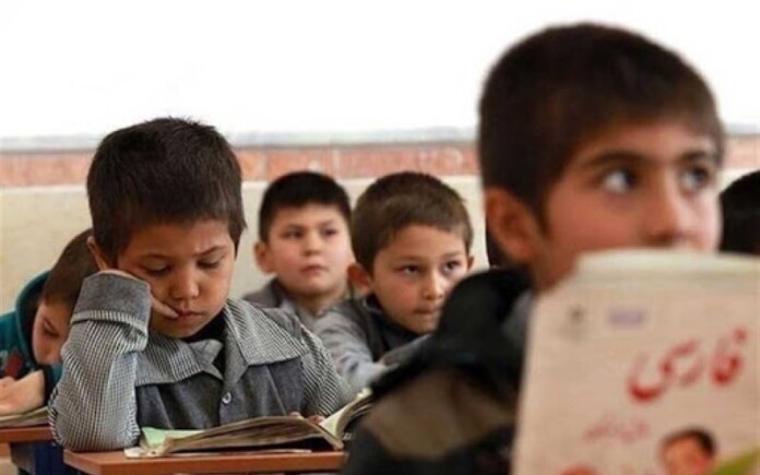 New Restrictions Bar Stateless Iranian Children from Schools in Border Provinces