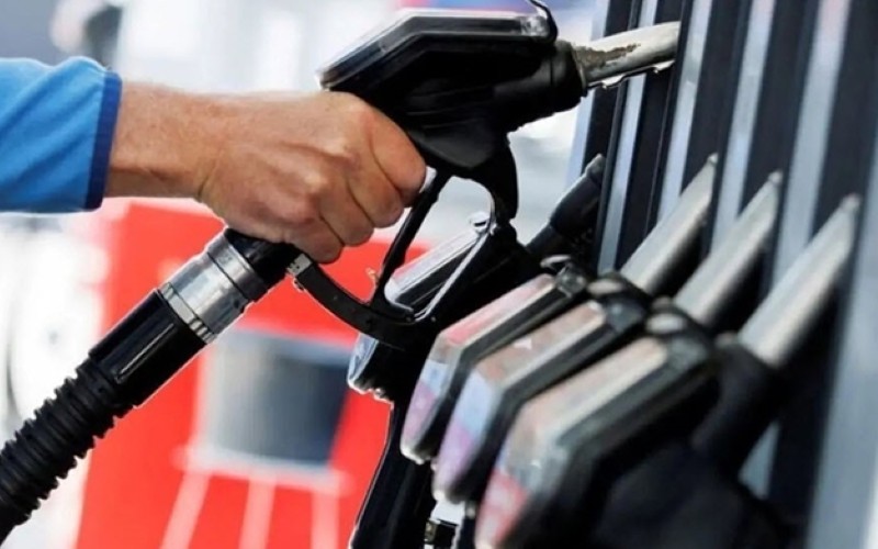 Iran’s Regime Shifts Budget Burden to the Public as Fuel Hikes Loom and Hezbollah Funding Continues - Iran News Update
