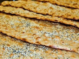 Iran’s Investment Collapse and Middle-Class Decline Signal Deepening Structural Crisis