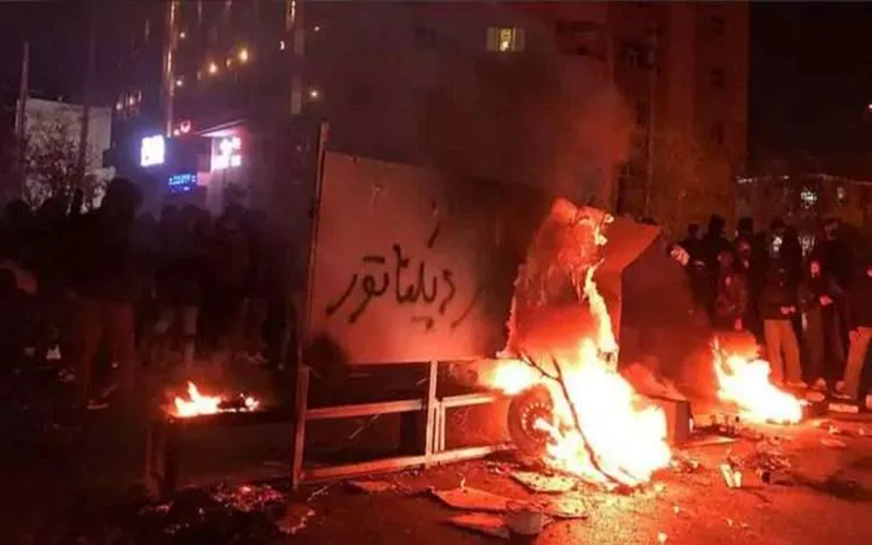 Negotiation or War? Why Both Paths Sustain Iran’s Theocracy - Iran News Update