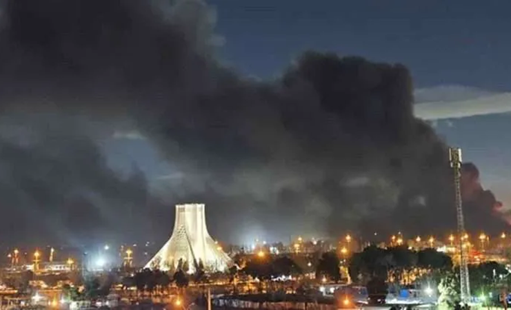 Ceasefire Sparks Hope for Change: Resistance Welcomes Trump’s Move Amid Tehran’s Struggles