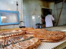 Bread Prices Surge Across Iran as Cost-of-Living Crisis Deepens