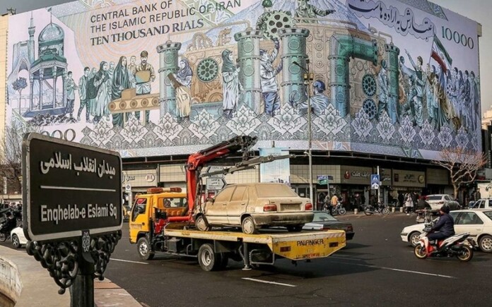 Iran Regime’s Economy Nears a Dangerous Breaking Point as Inflation Threatens to Spiral