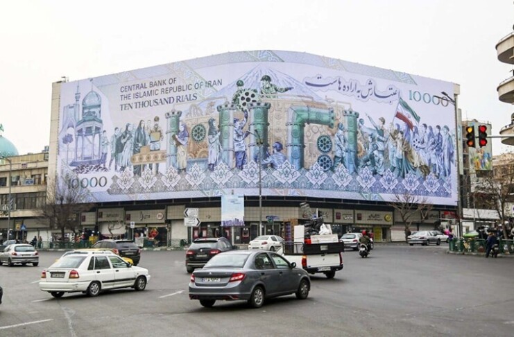 Iran’s Inflation Crisis Enters New Territory as Poverty and Unemployment Deepen