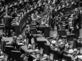 Iran’s Regime Drifts Deeper Into Confusion as Power Struggle Intensifies
