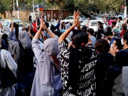Iran’s Ruling Establishment Confronts a Generation That Rejects Supreme Leadership