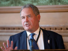British MP Bob Blackman Condemns Pahlavi Award Decision and Urges Accountability for Iran’s Regime